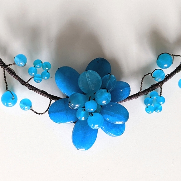 Turquoise Flower Choker Necklace For Women - Picture 10 of 11
